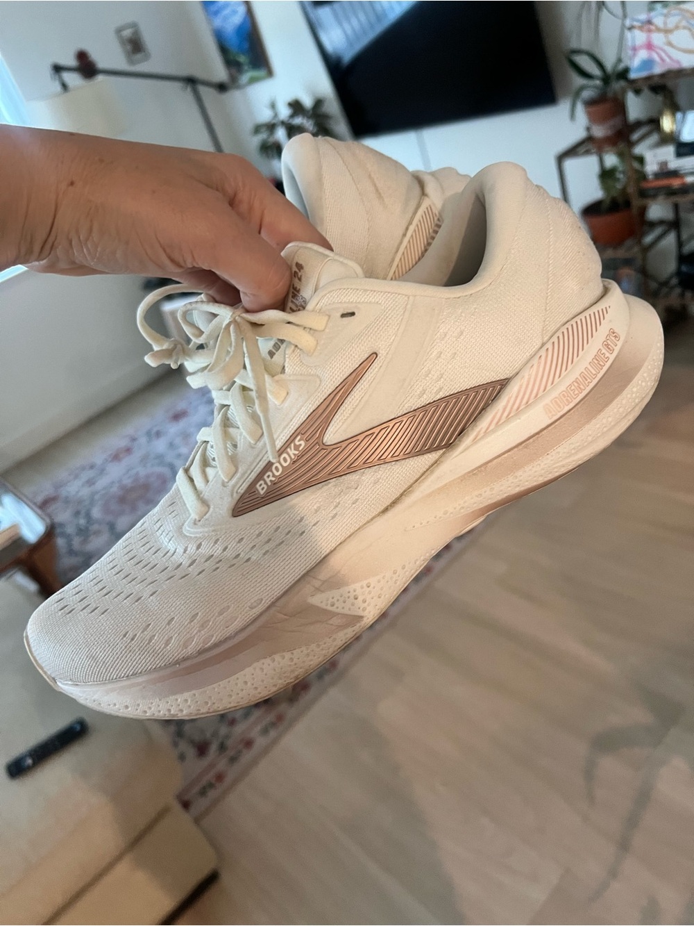 Brooks Adrenaline GTS size 9